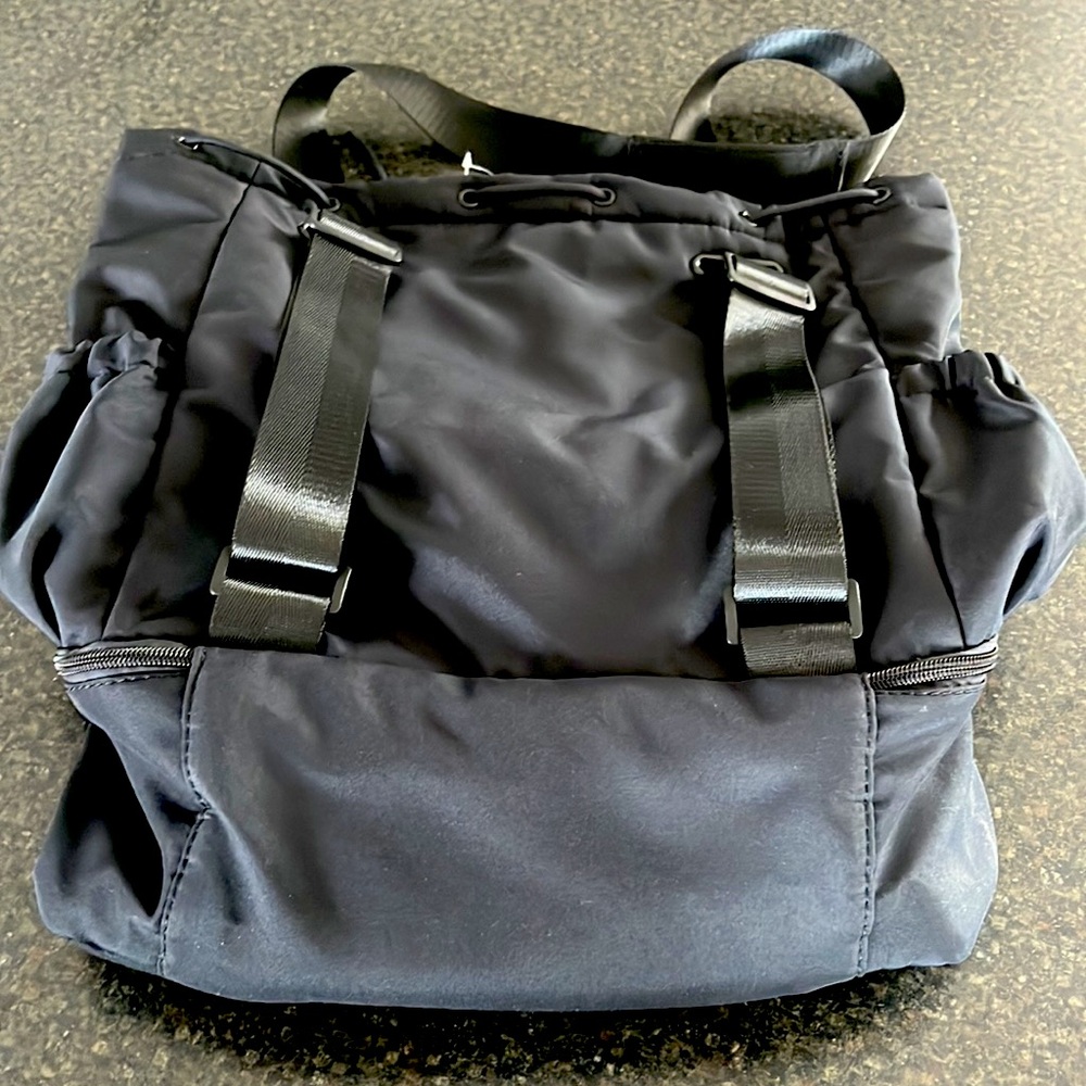 Beyond Yoga Backpack - Picture 2 of 3
